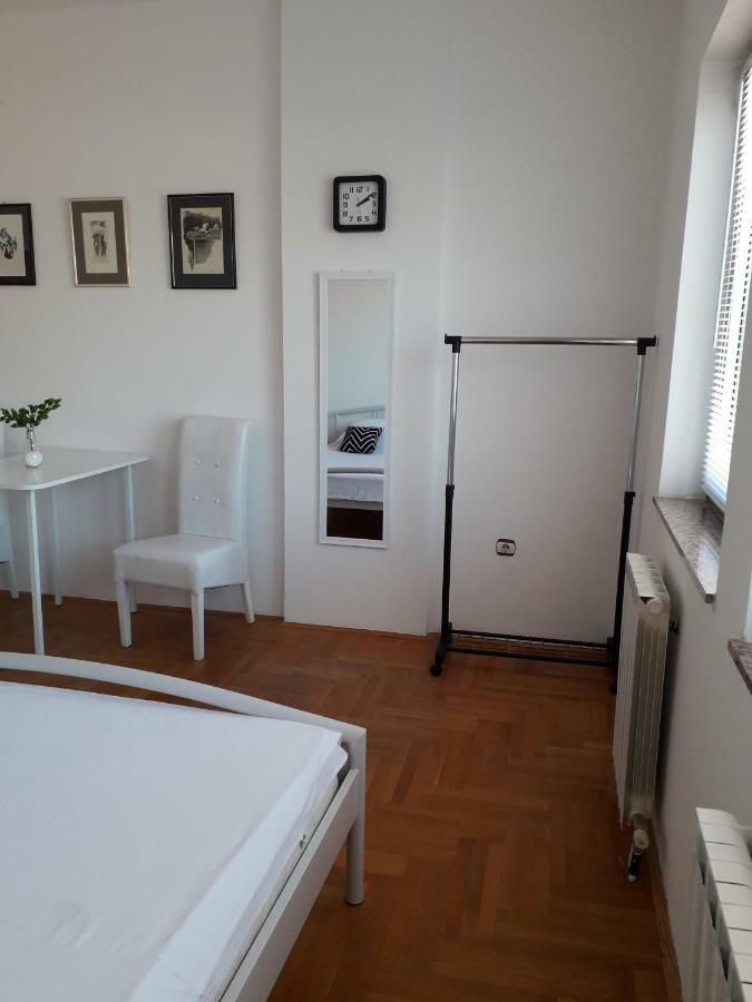 Apartman Dunja Ns 2 Novi Sad Eksteriør billede